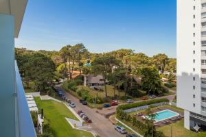 Bazén v ubytování Yoo Punta Del Este nebo v jeho okolí