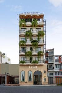 Tòa nhà nơi khách sạn tọa lạc