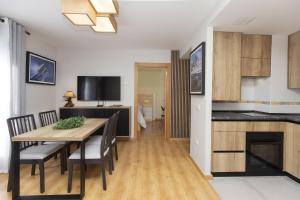 Køkken eller tekøkken på Casa Atienza by BeValle