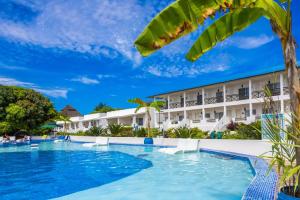 Swimmingpoolen hos eller tæt på Canary Kendwa Beach Resort
