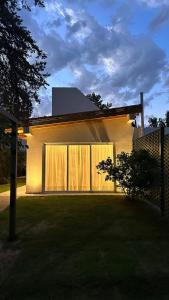 Bygningen som feriehuset ligger i