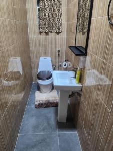 Phòng tắm tại Cozy Home