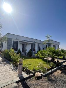 En have udenfor Acacia Bidiyah