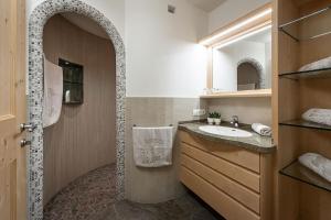 Koupelna v ubytování Moarlhof - Farm Nature Resort + 42 fotografií