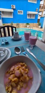 Jídlo v hotelu nebo okolí