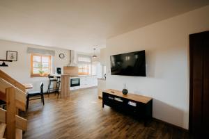 TV/trung tâm giải trí tại Chata Kvilda