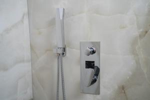 Koupelna v ubytování Liberty Square View Ultra Central Flat