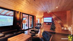 TV a/nebo společenská místnost v ubytování La Belle Etoile