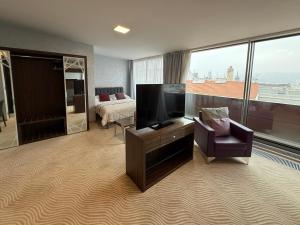 Et tv og/eller underholdning på City Central Krakovska Residence + 20 billeder