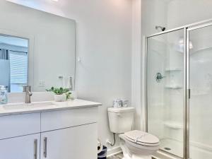 Koupelna v ubytování Luxury 5Beds 3Baths 2Balcony Penthouse 542Blvd