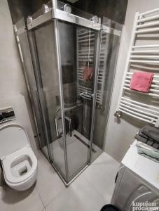 Et badeværelse på Furkan Home