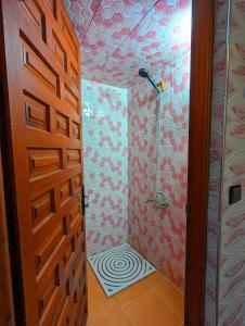 Koupelna v ubytování Guest House Abde Rrahim Baallal