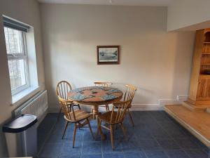 Fotografie z fotogalerie ubytování Cozy cottage at the base of Sale and Ling Fell v destinaci Embleton