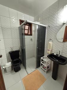 Koupelna v ubytování Morada Alecrim + 6 fotografií