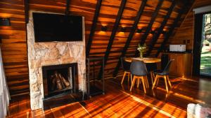 Et tv og/eller underholdning på Refugio Cascata das Hortensias