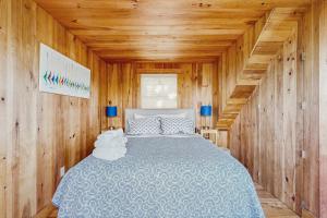 Ένα ή περισσότερα κρεβάτια σε δωμάτιο στο Ocean Point Colony Grande