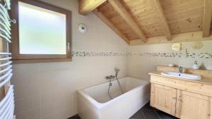 Et badeværelse på Chalets à Saint Jean d'Aulps - Chalet Mont D'Evian MAE-4041 + 15 billeder