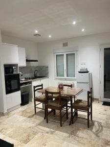 Køkken eller tekøkken på Le gîte du château