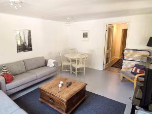 Posezení v ubytování 5 star holiday home in VAXHOLM