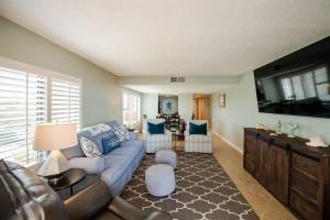 TV/trung tâm giải trí tại Surf & Racquet Club B148 -Pool