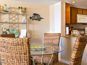 Køkken eller tekøkken på Surf & Racquet Club C102