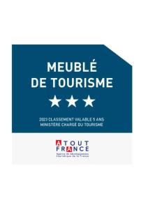 Et logo, certifikat, skilt eller en pris der bliver vist frem på Chalets à Le Biot - Morand MAE-3381