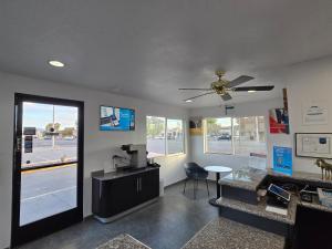 Et tv og/eller underholdning på Motel 6-Blythe, CA - South