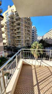 En balkon eller terrasse på Pepaj Home