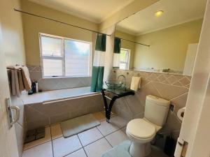 Phòng tắm tại 4 Bedroom Bliss +12 ảnh