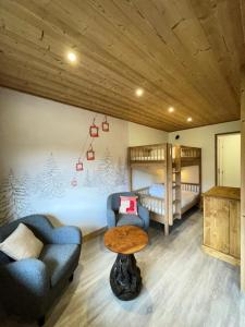 En eller flere senge i et værelse på Résidence Makalu - Studio divisible 4 personnes Plagne Centre MAE-3484 + 18 billeder