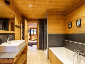 Phòng tắm tại Chalet Cerf Blanc +19 ảnh