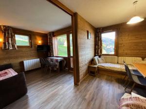 En eller flere senge i et værelse på Résidence Marches G - MARCHES 020 MAE-1271