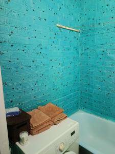 Et badeværelse på 2 кімнатні апартаменти в центрі міста