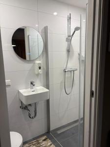 Phòng tắm tại Morelstraat +13 ảnh