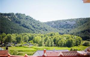 Phong cảnh thiên nhiên gần căn hộ +3 ảnh