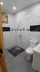 Koupelna v ubytování L'étoile de Tamraght + 21 fotografií