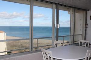 Naturlandskabet i nærheden af lejligheden + 9 billeder