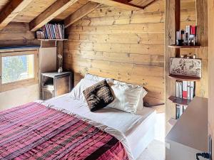 Postel nebo postele na pokoji v ubytování Chalet Du Valaisan - Appartement 4 pièces de 90m² pour 8/10 personnes MAE-2881