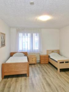 Postel nebo postele na pokoji v ubytování SHK - möbliert - WIFI - HAGEN + 55 fotografií