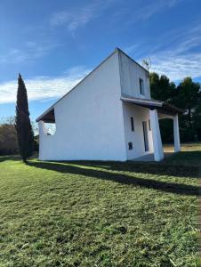 Tòa nhà nơi nhà khách tọa lạc