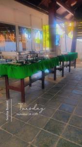 Bàn bi-da tại Goldenwesthotelcasino