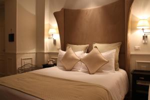 Posteľ alebo postele v izbe v ubytovaní Hotel Bologna ***S