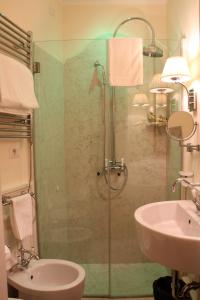 Kúpeľňa v ubytovaní Hotel Bologna ***S