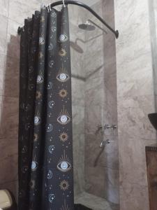 Et badeværelse på Departamento Privado y Equipado en Planta Alta + 18 billeder