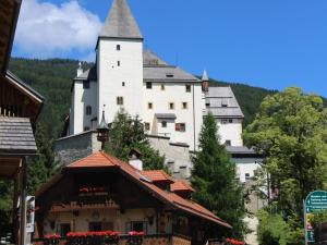 En generel udsigt til bjerge eller udsigt til bjerge taget fra lejligheden