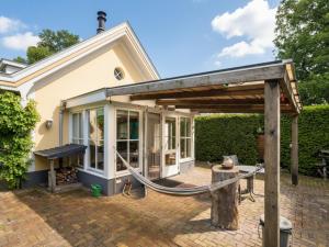 Κήπος έξω από το Wellnesshuisje Kalheupink