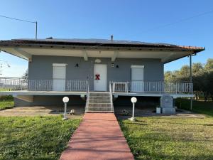 Bygningen som villaen ligger i