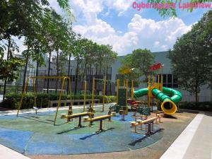 Ο χώρος παιχνιδιού για παιδιά στο Cybersquare Lakeview with Netflix and Disney Hotstar