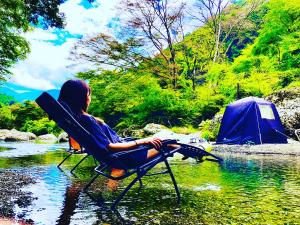 Naturlandskabet i nærheden af campingpladsen