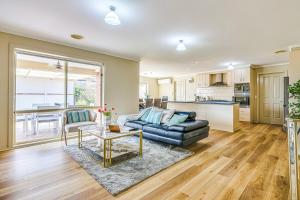 Billede fra billedgalleriet på StayAU Two-story Comfortable House Pool Table i Corio